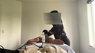 amateur innocent doll1 fingering herself on live webcam