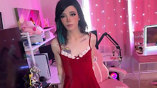 MY ROOMIE PUMMELED MY TRANS BACKSIDE FOR CHRISTMAS - I got too crazy...