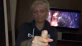 Close up MiLF getting it in the ass