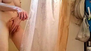 Blonde solo jerking off