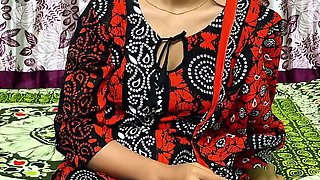 Desi Bhabhi Riya Chowdhury Fucked Hard in Doggy Style - Hot Indian Homemade Sex