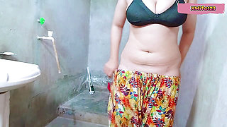 Dewar Ne Bhabhi Ki Nahatey Hue Chudai Ki Full Video