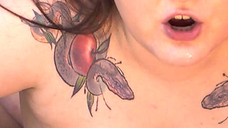 Pussy Massage Close-up and Then Slobbery Blowjob