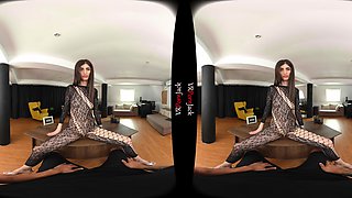 Penelope Cru Secretary