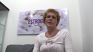 Mature Czech Woman Squirting With Estrogenolit