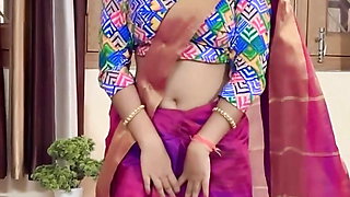 Desi Girlfriend ko Birthday Gift Dheke Chodha - Hindi Audio