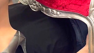 Velvet Throne Part 1: High Heels Licking - Obey Valerias Feet