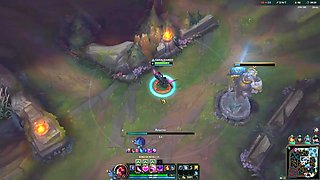 Jogando League Of Legends enquanto é fodida pelo namorado (Leah Gotti, Stacy Cruz)