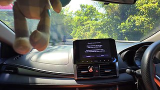 Extrime Masturbation in Public Taxi