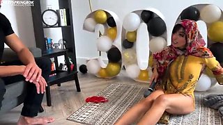 Desi Bhabi Aaliyah Yasin Gets BBC Celebration from John Legendary - Wet Blowjob & Pussy Fucking