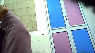 Amateur couple hidden cam