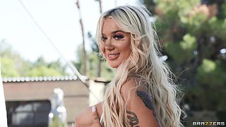 Wife's Sneaky Workout Buddy With Ricky Johnson, Jaz Jizzes - Brazzers