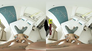 Stunning Fit Asian Ass Pump