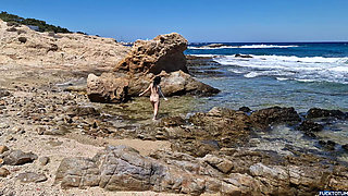 Outdoor Blowjob by the Sea From a Horny Stranger on the Nudist Beach