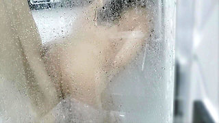 Mature Seduces 18 Years Old Boy to Fuck Her in the Shower