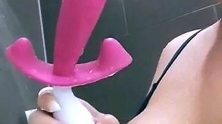 Pissing masturbating babe solo toy play