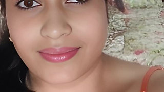 Sexy Nisha Bhabhi Fingered Her Ex-boyfriend by Putting Cucumber in Pussy