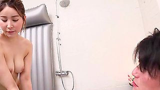 Soapland Girl Gives First-time Male Client A Blowjob And Lets Him Fuck Her Pussy