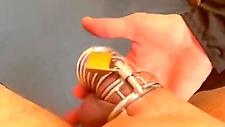 Mistress Tied Her Slave to the Bed and Fucked Him Deep in His Mouth