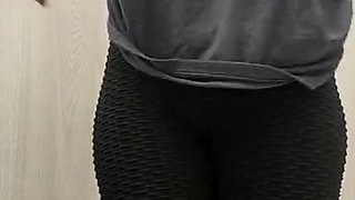 amateur vip ass masturbating on live webcam