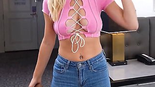 This plump goddess is the best addition to the industry and she's got a pile to display & tell