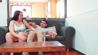 BBW Kelly Mom Cuckold Sex - Hot Wife Fucking Husband's Friend While Old Man Cooks