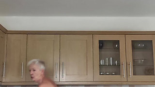 I need to do some housework today. Special uniform