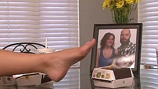 Cutie Gets Foot Fucked Huge Load