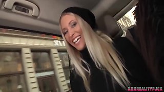 Two Hotties Took Amateur Dude In The Car For Sex Playing