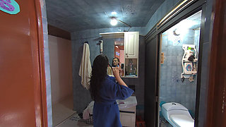 Watch Isis Shower and Get Dressed