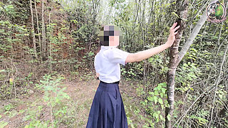 Thai student gets in the middle of the jungle of Thai outdoor sounds