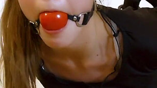 Leya's hogcuffs endurance challenge