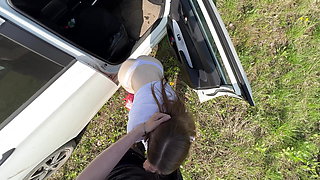 Risky sex with a beauty. Fucked in the woods by the car and cum on the ass