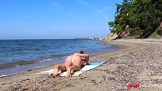 Stranger Met Nudist Girl on Beach Hard Fucked Her Ass a Lot Cum and Multiple Orgasm Jessijek