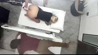 Amateur Massage Encounter: Latina Wife Gets Fucked Next to Her Husband