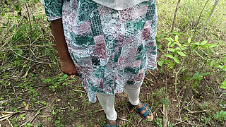 Outdoor lesbian romance