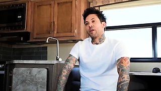 Slutty Hitchhiker Picked Up And Fucked / Brazzers