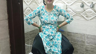 Naughty Teen Fucks Beautiful Stepmom in Bathroom - Desi Homemade Sex