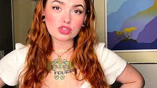 Sexy hottie Anetta Keys enjoys a solo toy masturbation