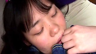 Beauty small tit amateur teen masturbating her shaved pussy