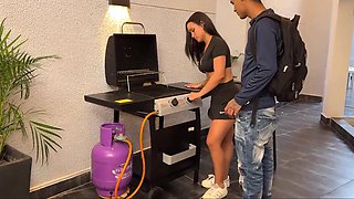 Gorgeous latina brunette bunces on hefty cock and gets fucked properly