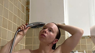 Hot Teen Soaped up and Shaved