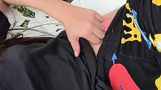 PORN ACTRESS YULIETHGOMEZ MASTURBATES OUTDOORS AND SHOWS HER TITS