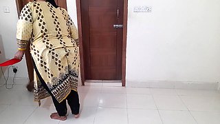 Hot Muslim Arab Maid Fucked by Owner