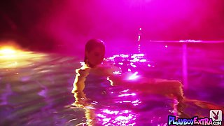 Young girl reveals her slit under the water