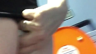 Massive Piss Sprays Everywhere