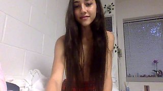 Hot amateur webcam teen masturbates for their fans