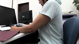 Amateur ebony masturbating with panty