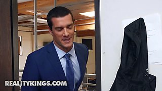 (Ramon Nomar, Abella Danger) - squirt surge - reality kings