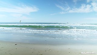 Lustful hussy exciting porn video